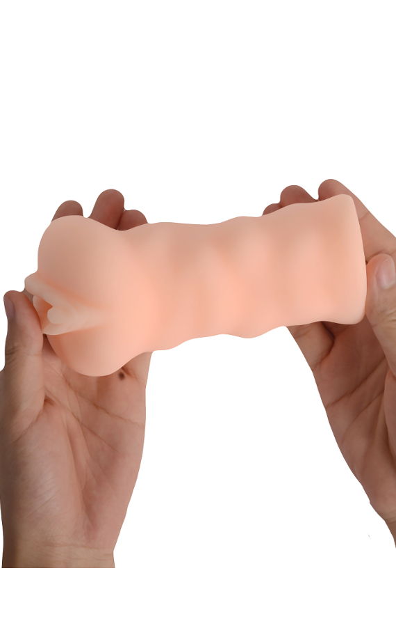 Realistic Masturbator with dimensions 20cm x 8cm